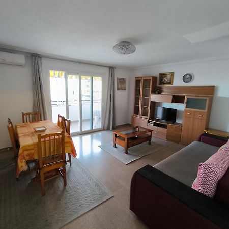 Apartamento Con Buena Vista Apartment Torrevieja Ngoại thất bức ảnh