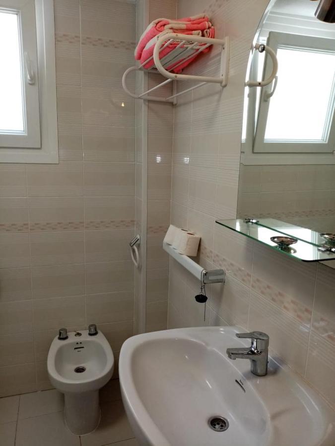 Apartamento Con Buena Vista Apartment Torrevieja Ngoại thất bức ảnh